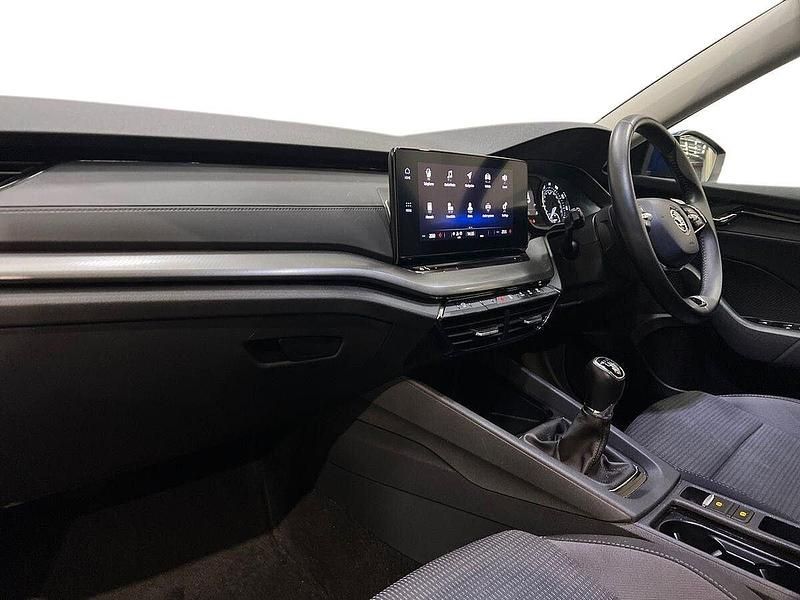 Used Skoda Octavia SE 81 HP (59 kW) 2022 Race blue metallic Estate