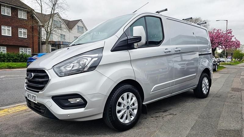 Used Ford Transit Custom Limited 130 HP (95 kW) 2020 Silver Van