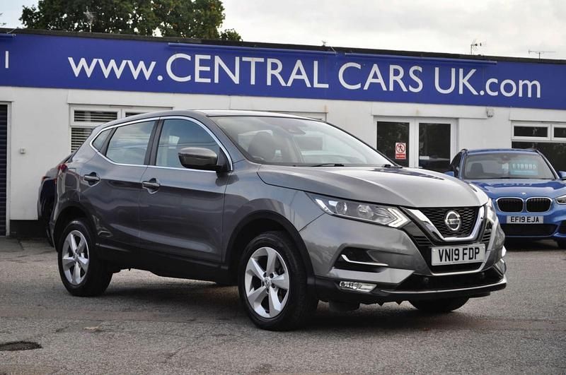 Grey Used 2019 Nissan Qashqai Acenta Premium SUV | £11,495 (Good price) - Image 1/4