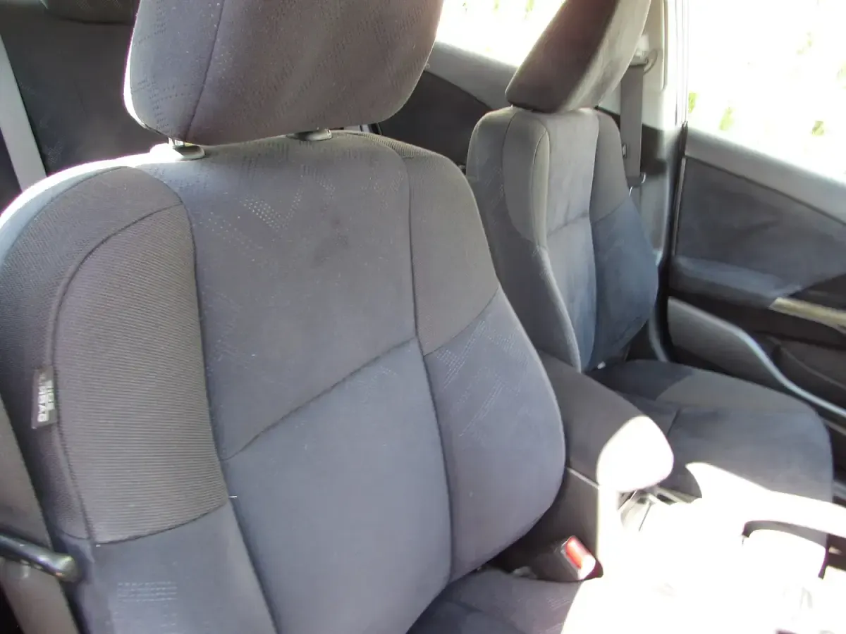 Begagnad Honda Civic SE 100 HK (73 kW) 2012 Grå Halvkombi