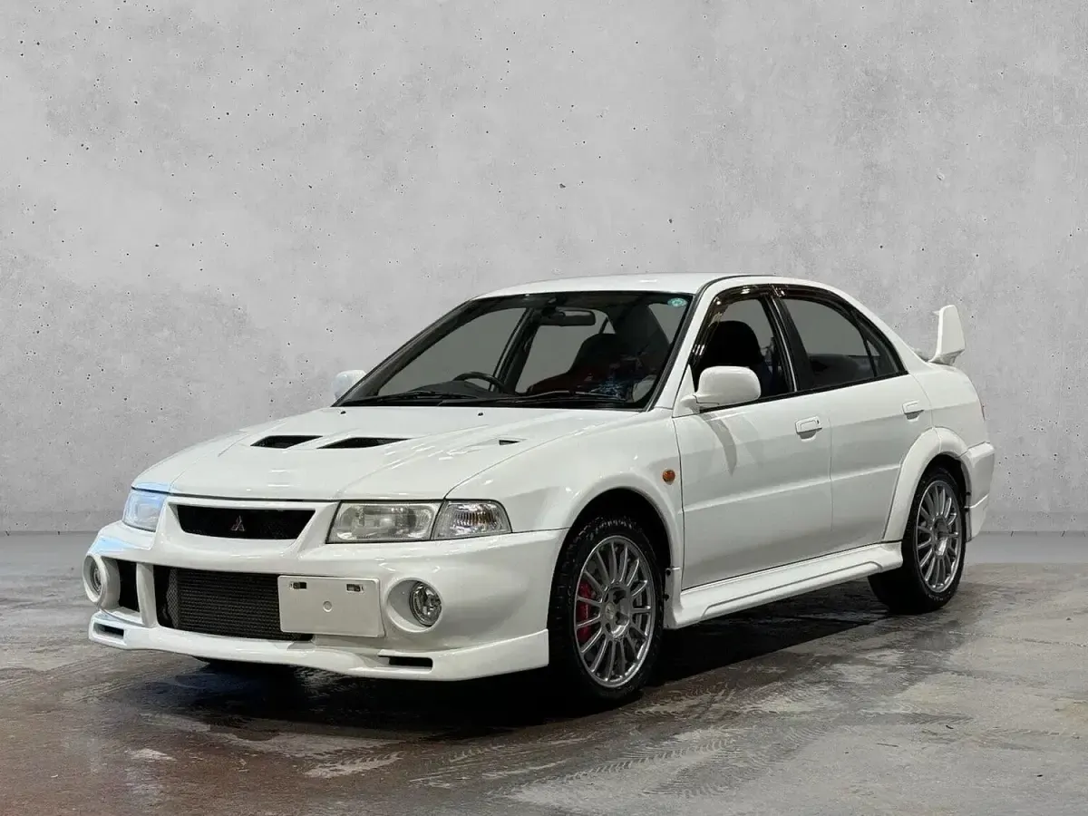 Used Mitsubishi Lancer 1999 White Sedan