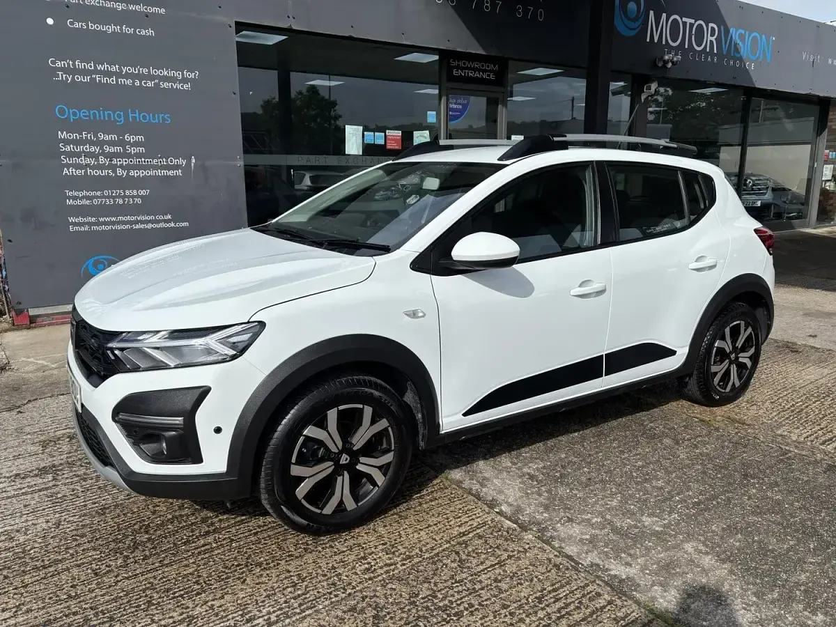 Used Dacia Sandero Prestige 2022 White Hatchback