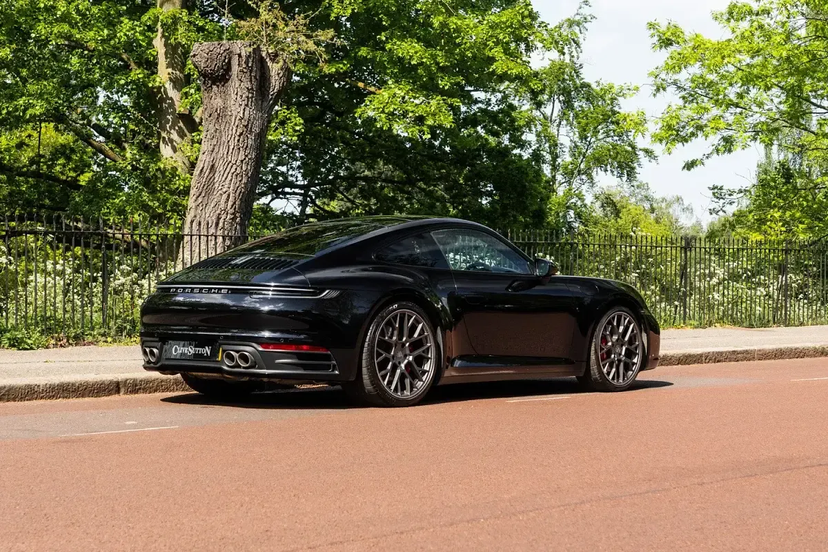 Usado Porsche 911 2024 Preto Coupé