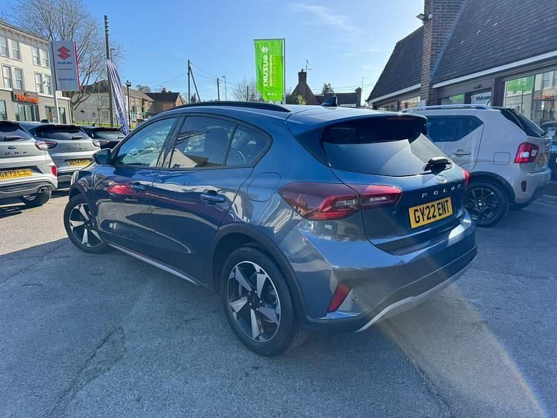 Used Ford Focus Active 125 HP (91 kW) 2022 Blue Hatchback