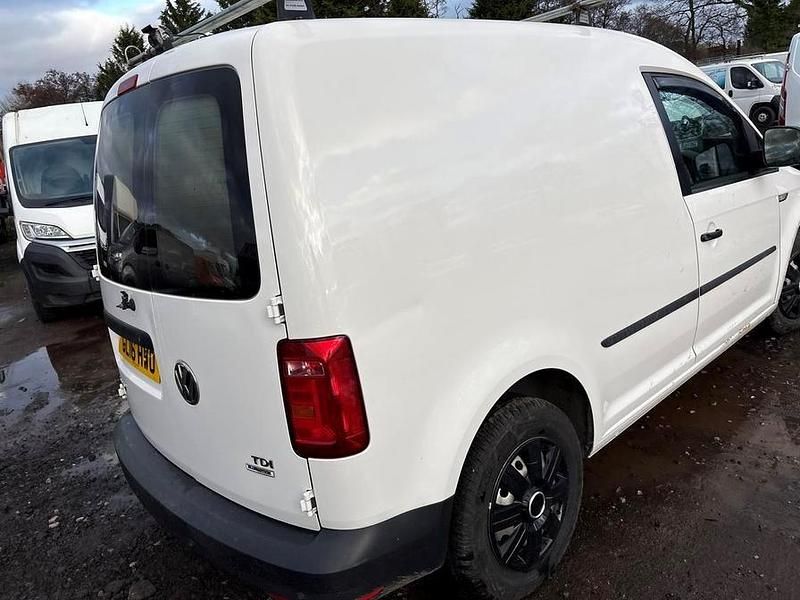 Used VW Caddy Startline 102 HP (75 kW) 2016 White MPV