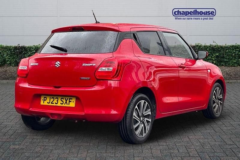 Usado Suzuki Swift SZ-L 83 HP (61 kW) 2023 Vermelho Citadino