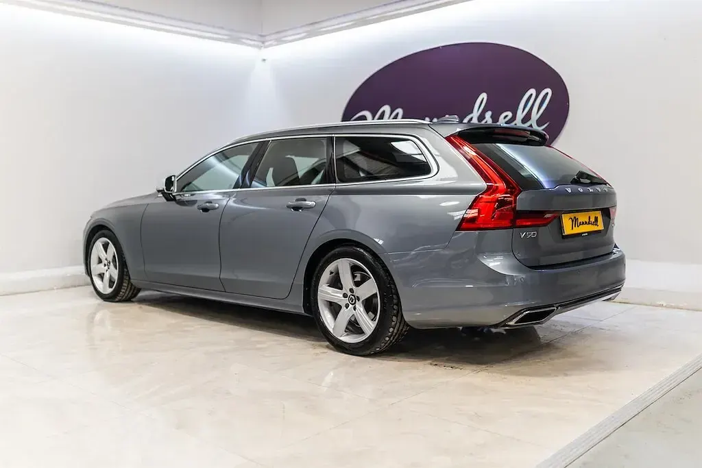 Used Volvo V90 R-Design 190 HP (139 kW) 2018 Grey Estate