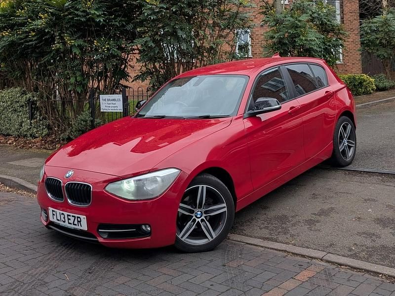 Used BMW 116 Sport Line 2013 Red Hatchback