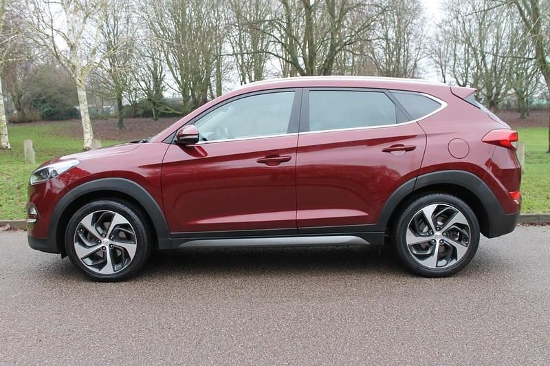 Used Hyundai Tucson Premium 2016 Red SUV