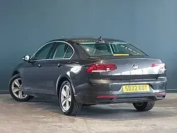 Used VW Passat SE 150 HP (110 kW) 2022 Grey Estate