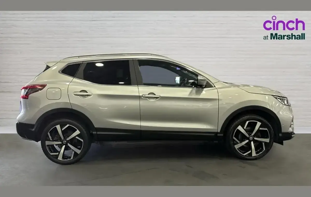 Used Nissan Qashqai Tekna+ 108 HP (79 kW) 2018 Silver SUV
