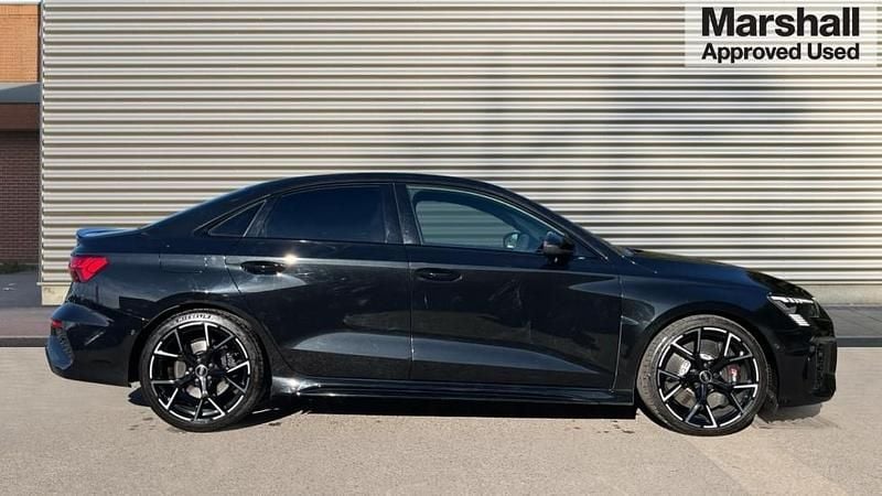 Usado Audi RS3 Comfort 400 HP (294 kW) 2024 Preto Sedan