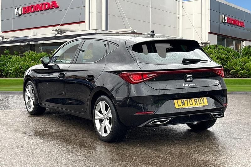 Used Seat Leon FR 150 HP (110 kW) 2021 Black Hatchback