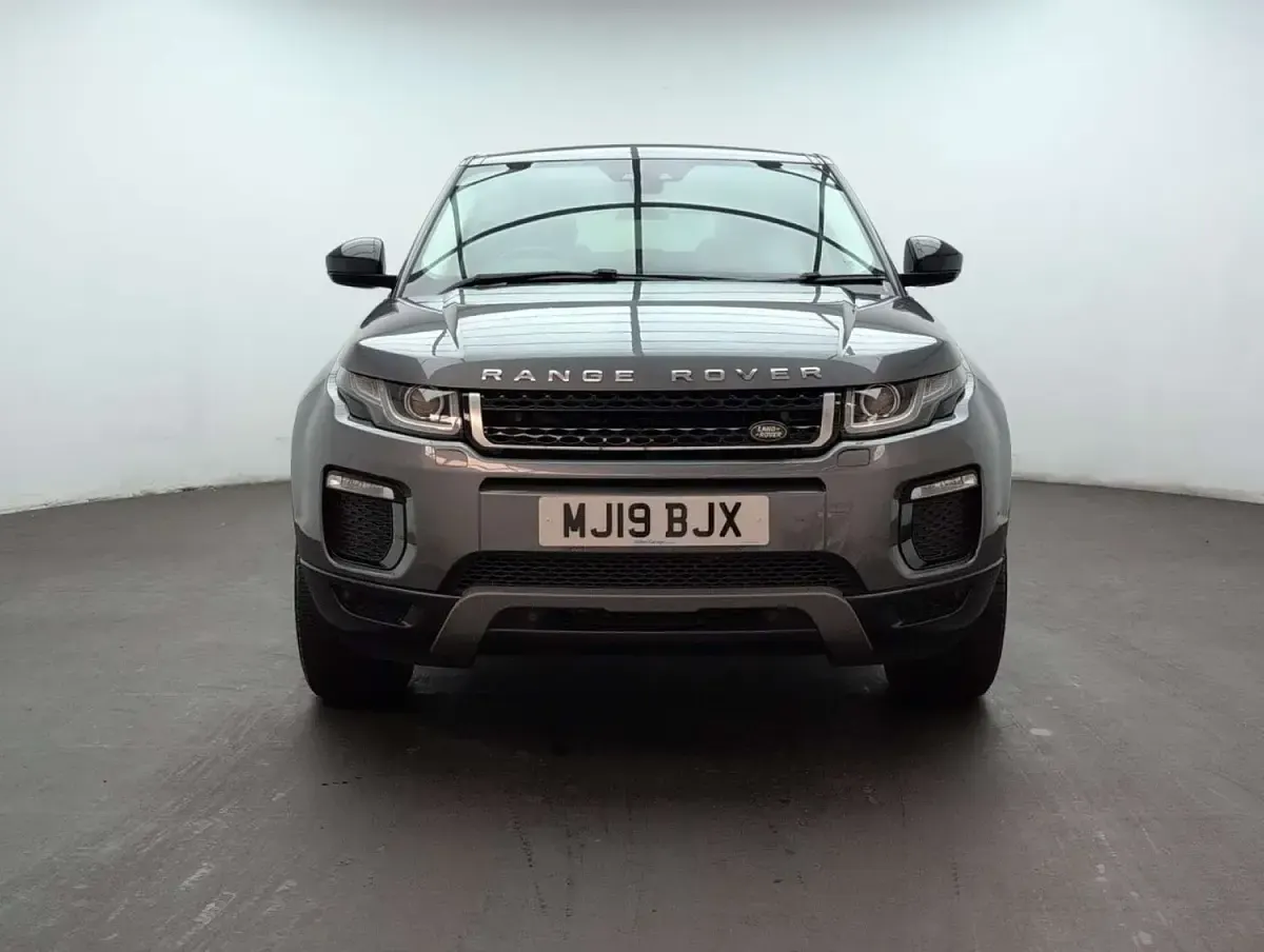 Used Land Rover Range Rover evoque SE 2019 Grey SUV