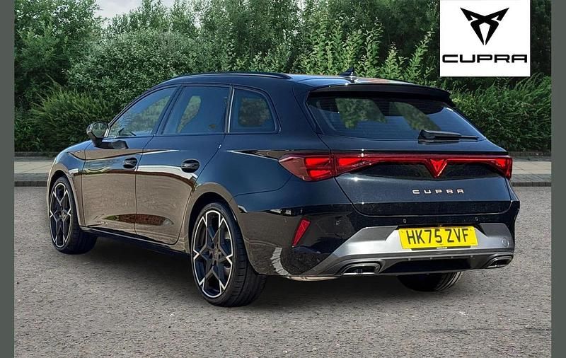 Nuevo Cupra Leon 147 CV (108 kW) 2025 Negro Familiar