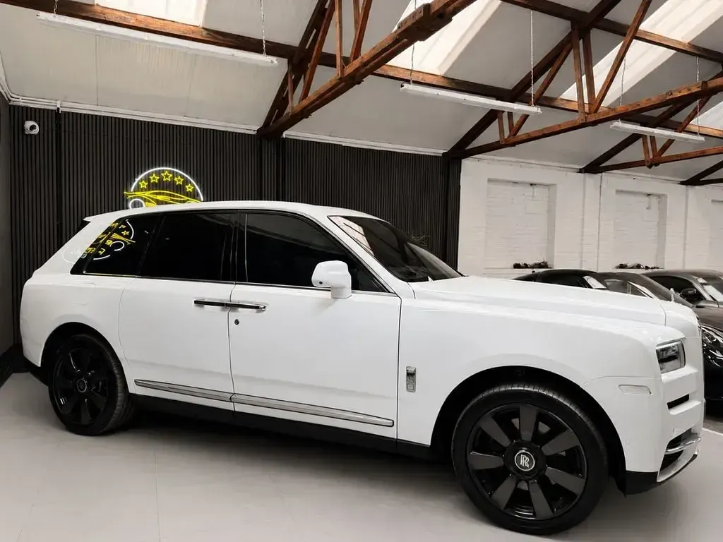 Used Rolls Royce Cullinan 563 HP (414 kW) 2019 White SUV