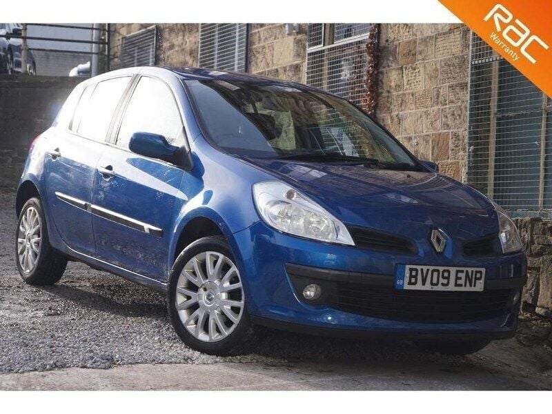 Blue Used 2009 Renault Clio II Dynamique Hatchback | £2,289 (Fair price) - Image 1/4