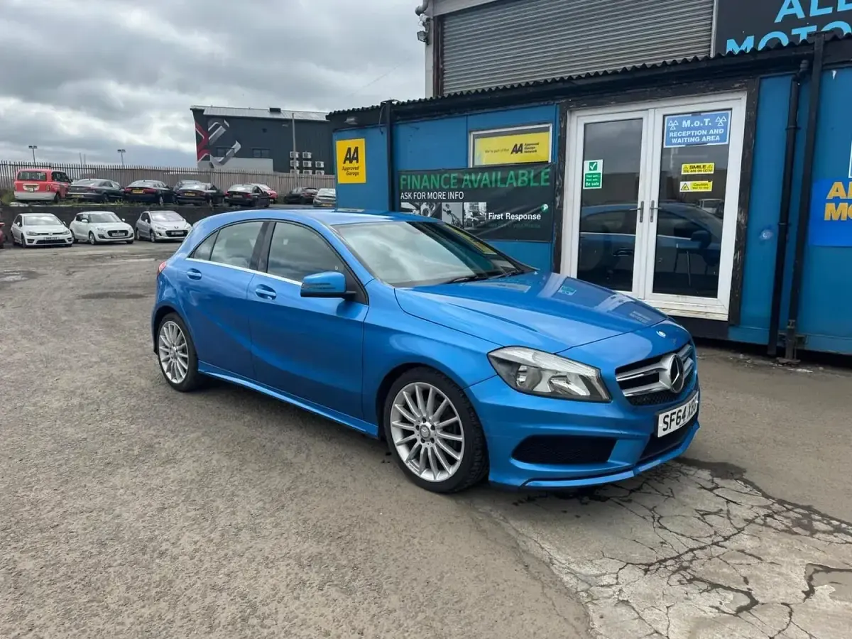 Used Mercedes A180 AMG 109 HP (80 kW) 2014 Blue Hatchback
