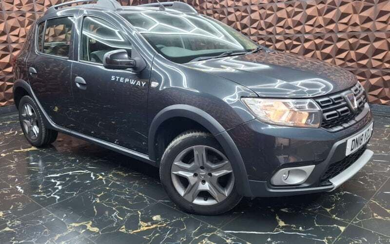 Used Dacia Sandero Lauréate 90 HP (66 kW) 2018 Slate grey Hatchback
