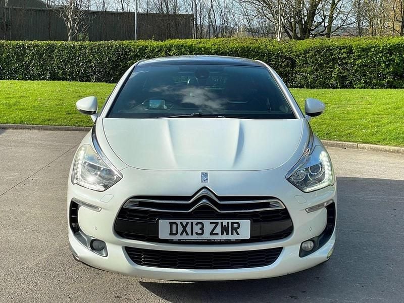 Used Citroën DS5 200 HP (147 kW) 2013 White Hatchback