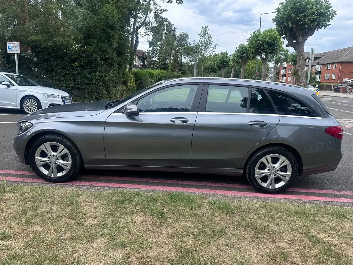 Used Mercedes C200 Executive 2016 Grey Estate