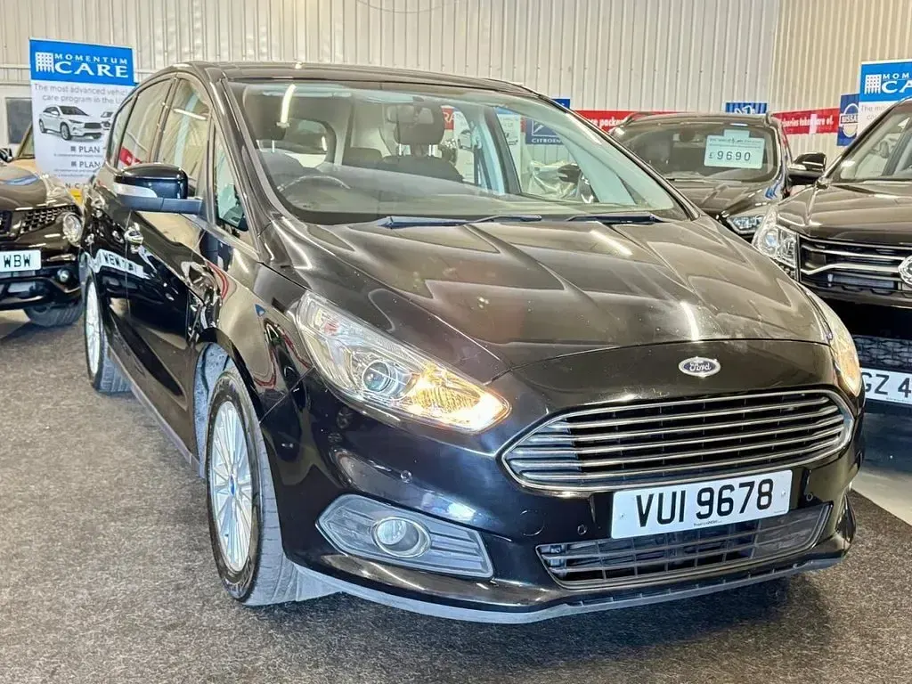 Used Ford S-MAX Zetec 120 HP (88 kW) 2016 Black MPV