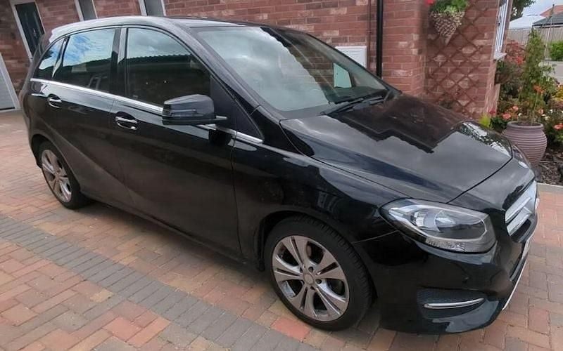 Black Used 2017 Mercedes B200 Executive MPV | £9,388 (Good price) - Image 1/4