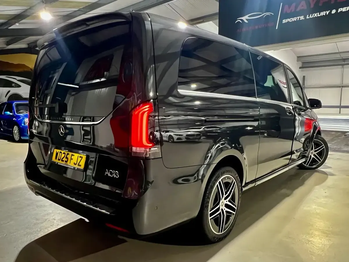New Mercedes V300 AMG line 2025 Grey MPV