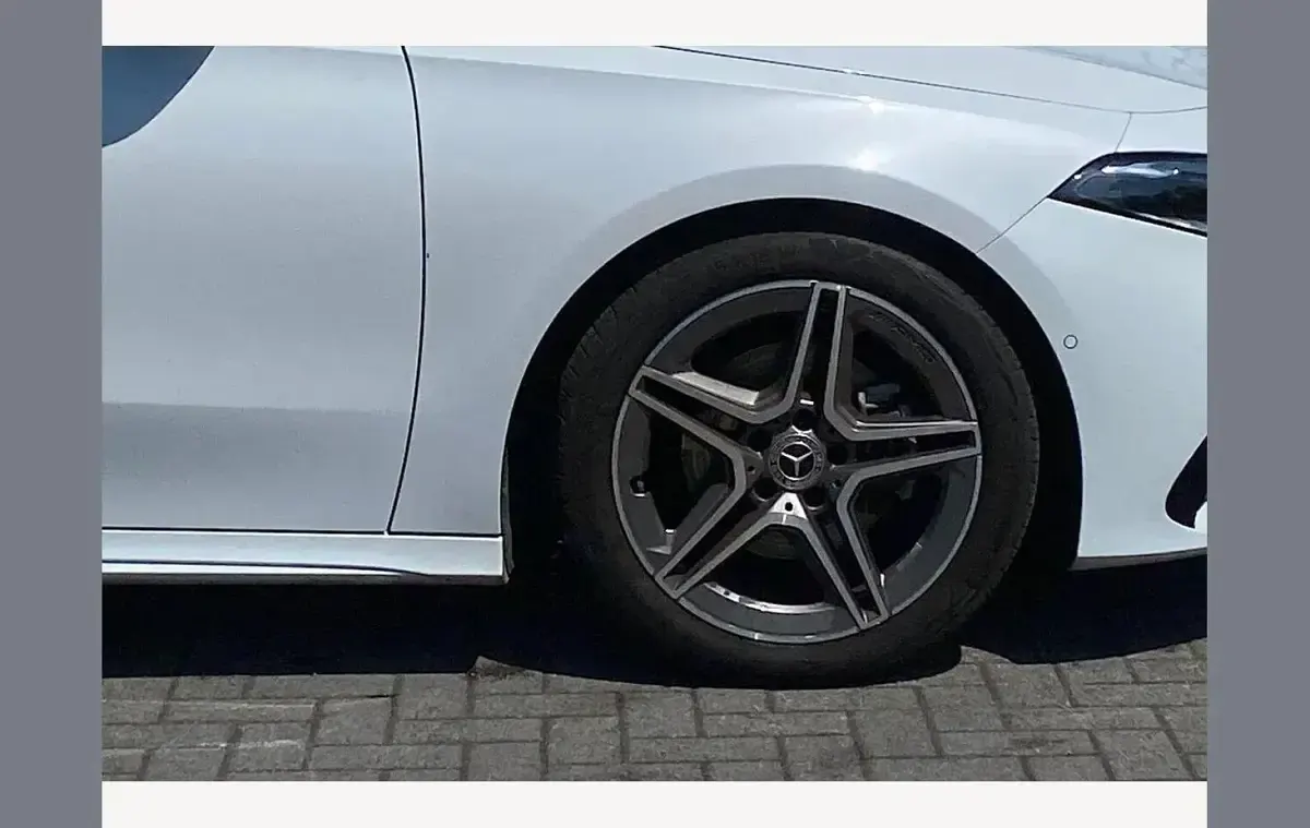 Used Mercedes A200 Executive 161 HP (118 kW) 2023 White Hatchback