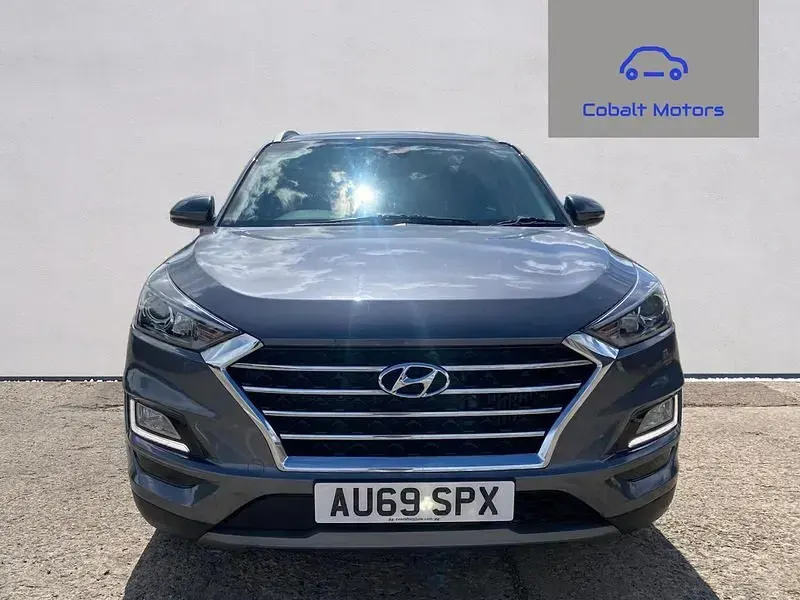 Used Hyundai Tucson SE 177 HP (130 kW) 2019 Grey SUV