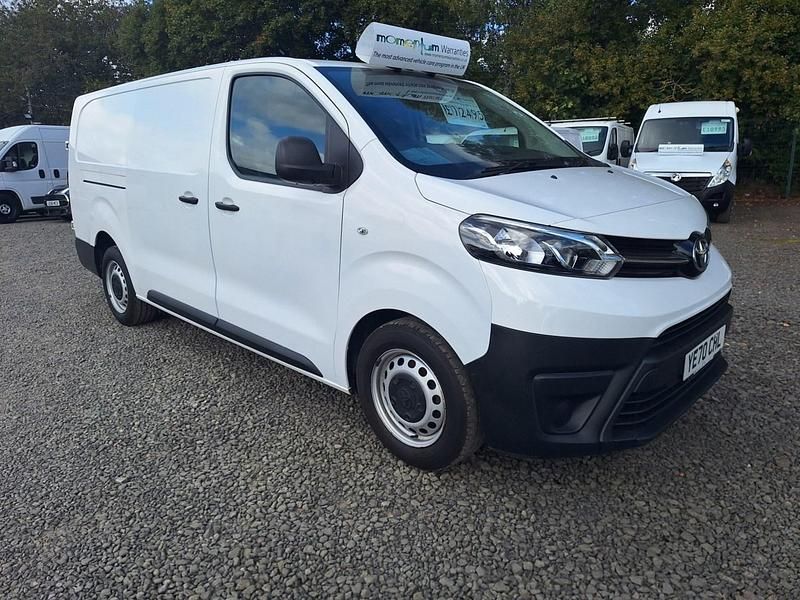 White Used 2020 Toyota Proace Van | £12,495 (Fair price) - Image 1/4