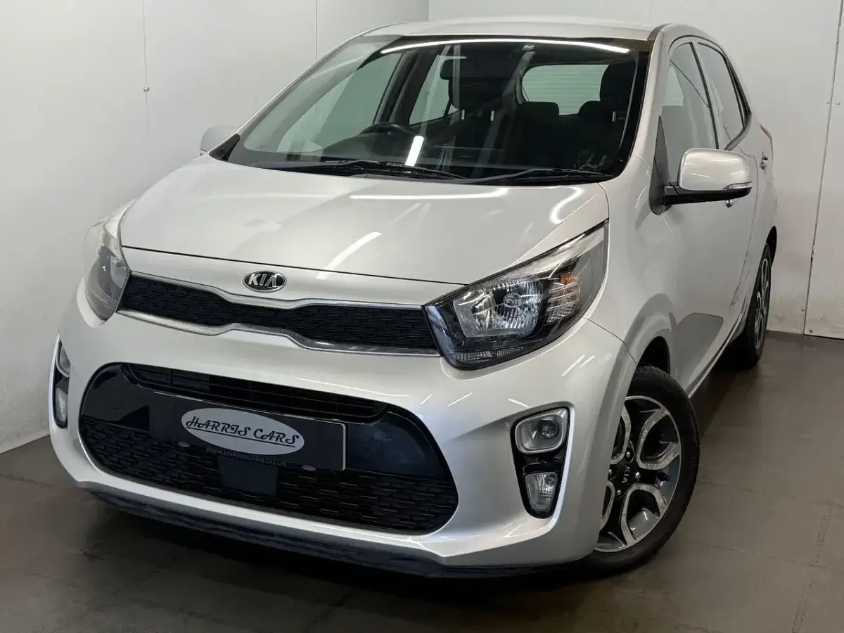 Used Kia Picanto 83 HP (61 kW) 2018 Silver Hatchback