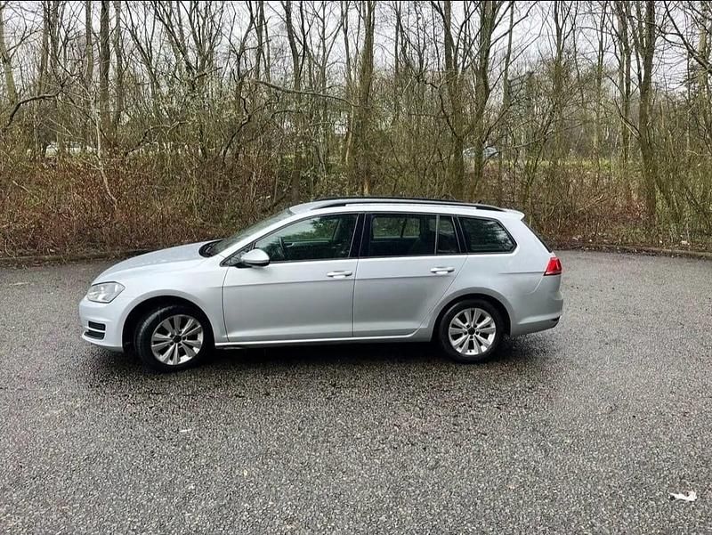 Begagnad VW Golf VII SE 105 HK (77 kW) 2015 Silver Kombi