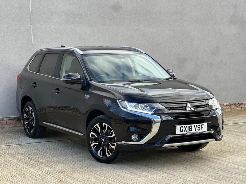 Black Used 2018 Mitsubishi Outlander P-HEV Estate | £9,975 (Good price) - Image 1/4