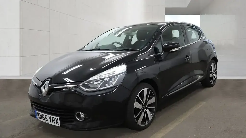 Used Renault Clio Dynamique 90 HP (66 kW) 2015 Black Hatchback