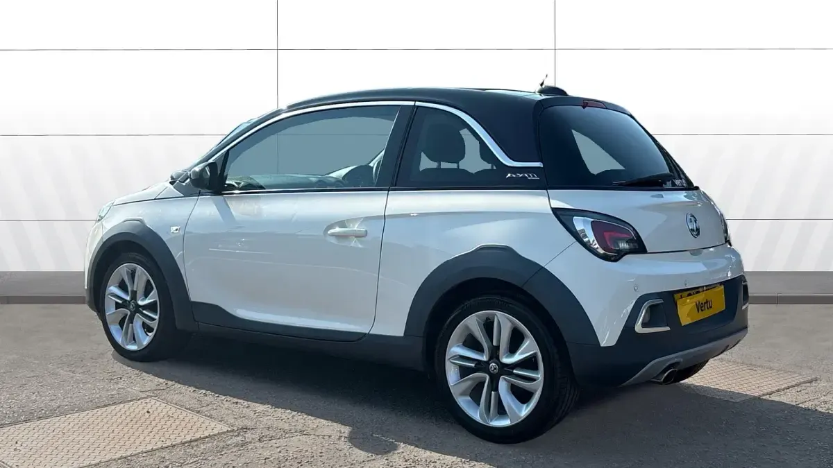 Used Vauxhall Adam Rocks 87 HP (63 kW) 2017 White Hatchback
