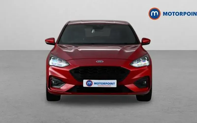 Used Ford Focus ST-Line X 155 HP (114 kW) 2021 Red Hatchback