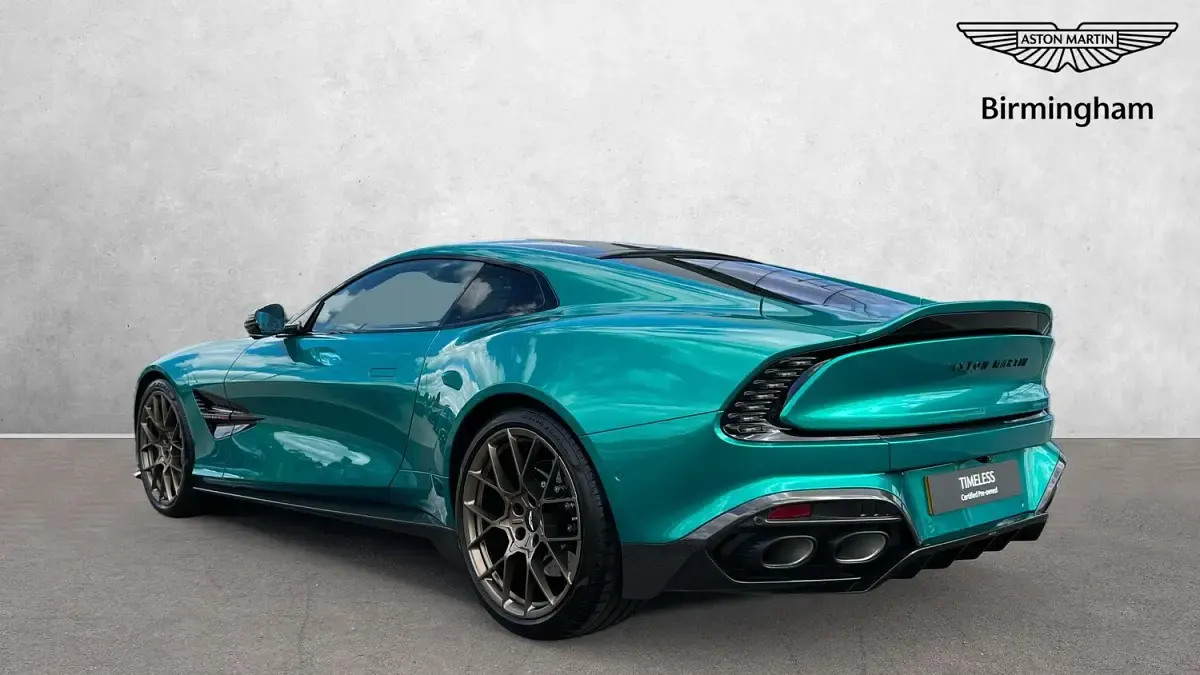 Used Aston Martin Vanquish 835 HP (614 kW) 2025 Green Coupe