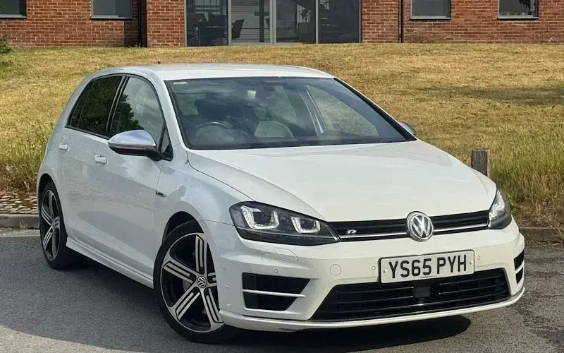 Used VW Golf VII R 300 HP (220 kW) 2016 Hatchback