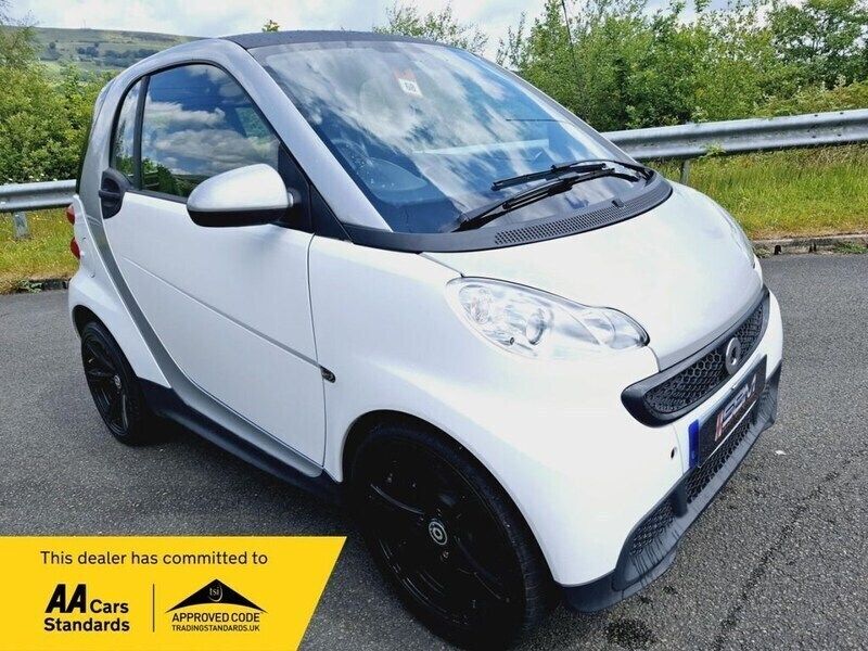 White Used 2013 Smart ForTwo Coupé Pure Coupe | £4,699 - Image 1/4