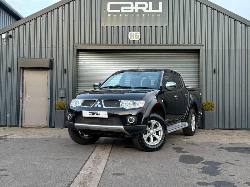 Black Used 2013 Mitsubishi L200 Pickup | £8,499 (Fair price) - Image 1/4