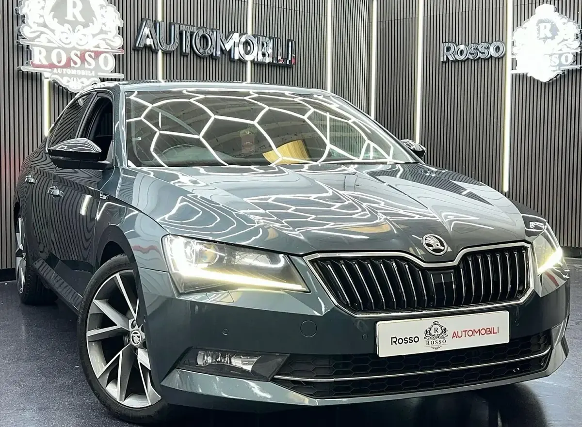 Used Skoda Superb SportlinePlus 2019 Grey Hatchback
