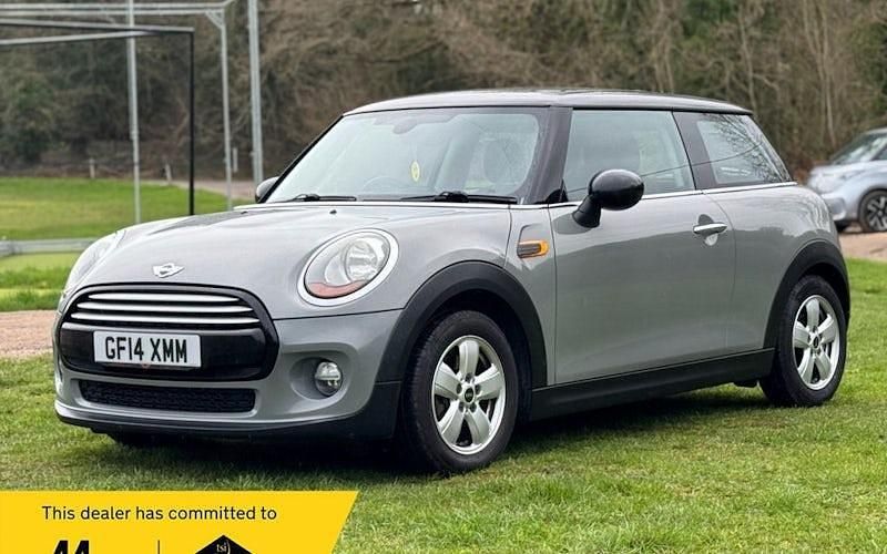 Begagnad Mini Cooper Hatch 136 HK (100 kW) 2017 Halvkombi