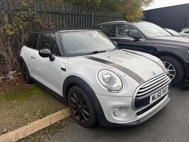 Silver Used 2016 Mini Cooper Hatch Hatchback | £7,995 (Good price) - Image 1/4