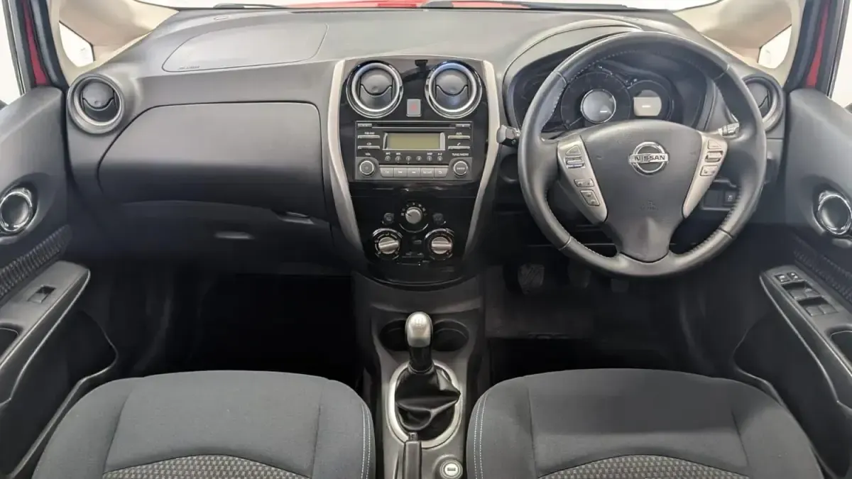 Gebraucht Nissan Note Acenta 80 PS (58 kW) 2016 Rot Kleinwagen
