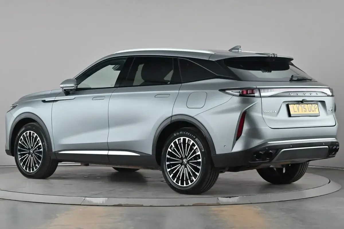 Used Omoda 9 537 HP (394 kW) 2025 Grey SUV