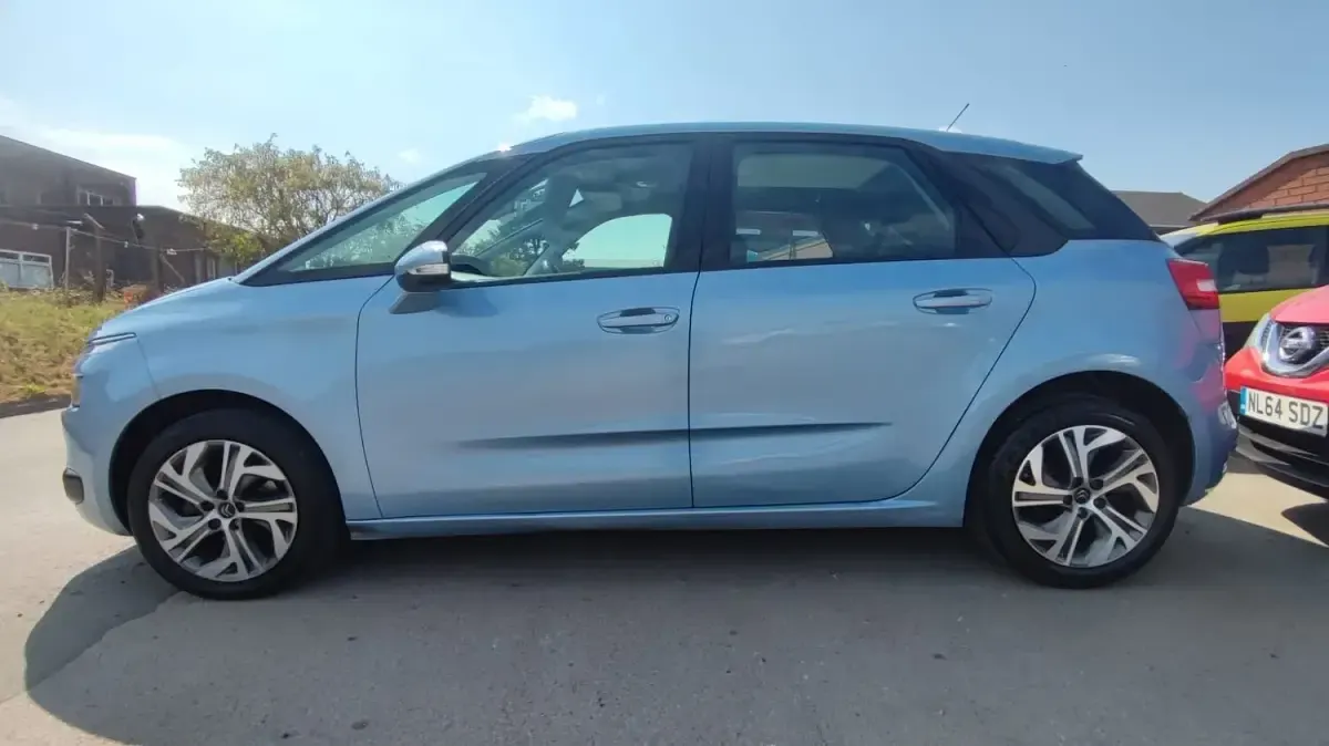 Used Citroën C4 Picasso SELECTION 2016 Blue MPV