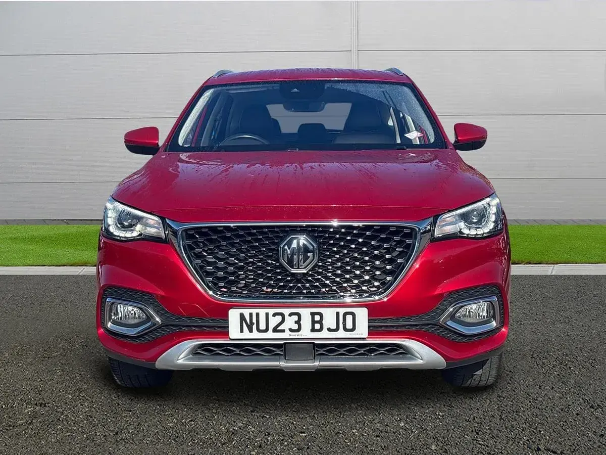 Used MG HS Excite 162 HP (119 kW) 2023 Red SUV