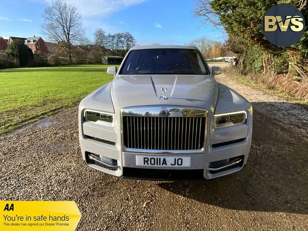 Used Rolls Royce Cullinan 563 HP (414 kW) 2022 Grey SUV