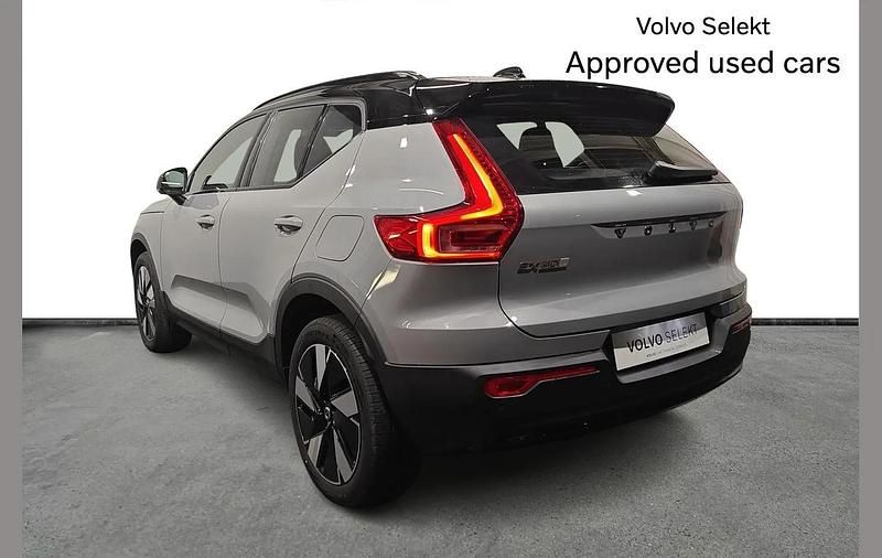 Usado Volvo EX40 Plus 185 kW (252 HP) 2025 Cinzento SUV